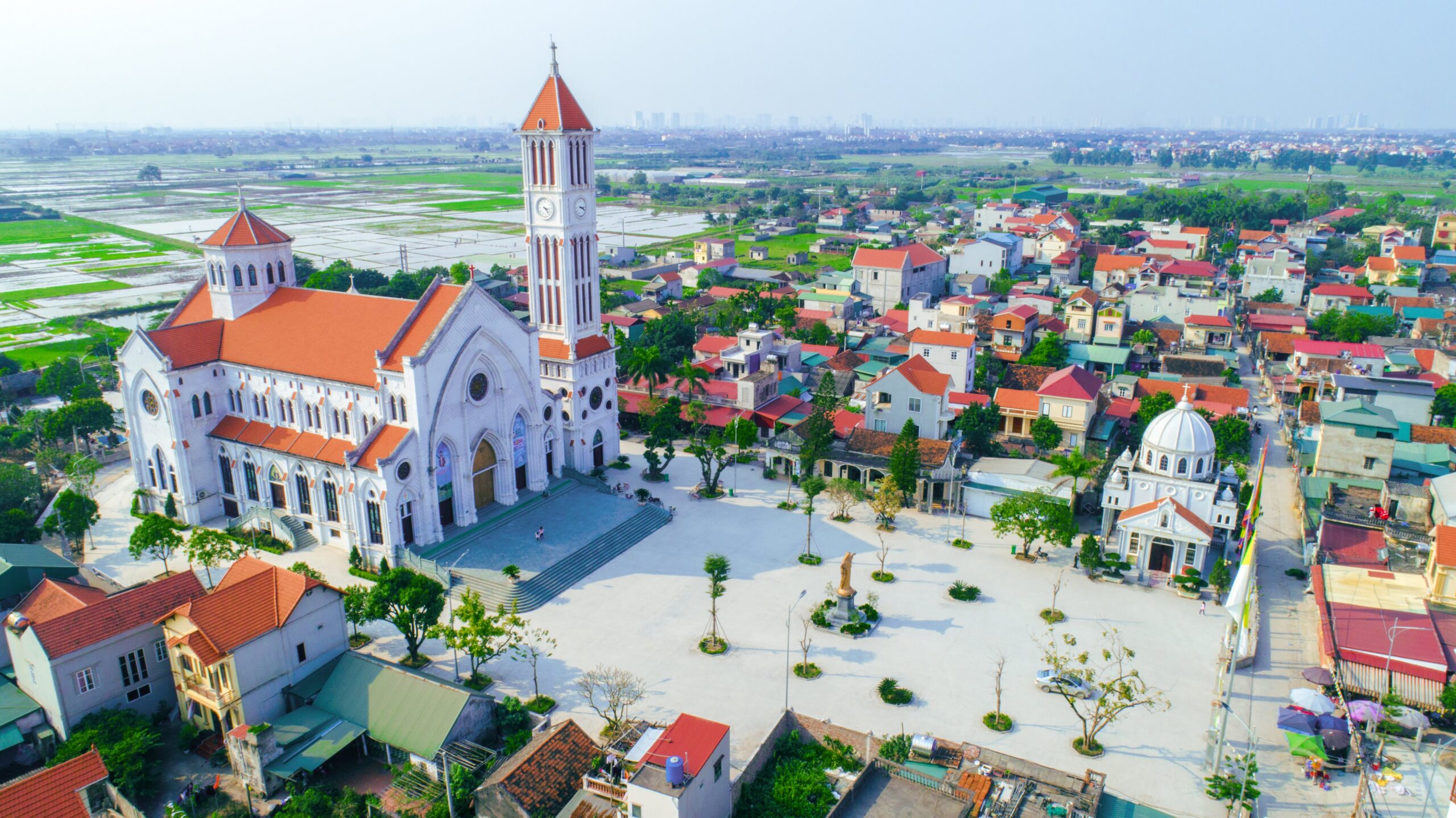 den-thanh-phero-le-tuy-bang-so